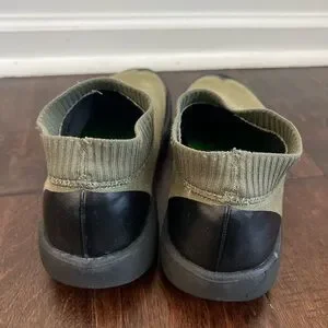 OOFOS | Shoes | Oofos Mens Oomg Eezee Mid Black Olive Green  display picture 2